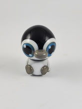 Load image into Gallery viewer, Smidgen Baby Penguin Hand Sculpted Glass Figure
