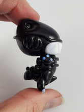Load image into Gallery viewer, Xenomorph Puppy Boro Pendant 1