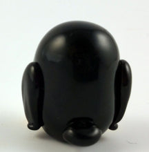 Load image into Gallery viewer, Pippin Penguin Hand Sculpted Glass Figure